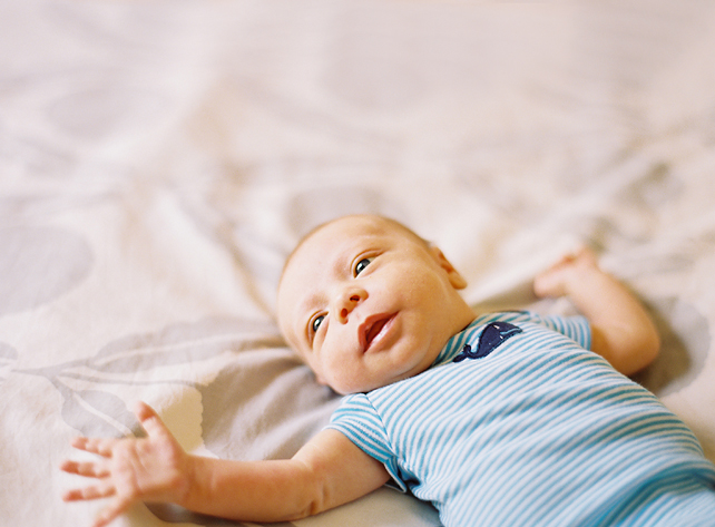 infant photographers in chicago