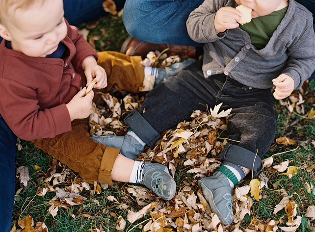 editorial baby photographers in chicago