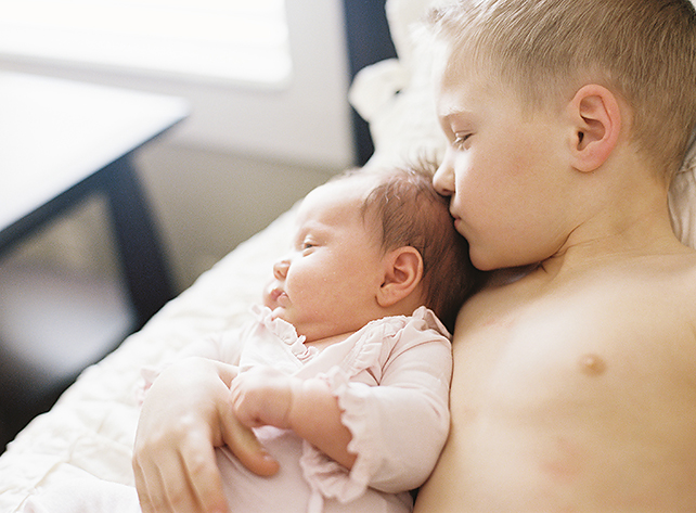 infant photographers in chicago